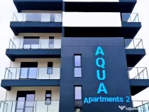 Apartament 2 camere,2 bai, curte, aproape de promenada