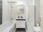 Apartament cochet de închiriat cu loc de parcare inclus 