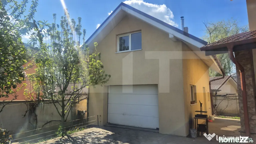Casa 3 dormitoare de vanzare, 236 mp, teren 525 mp, Semicent - Satu Mare (Satu-Mare)