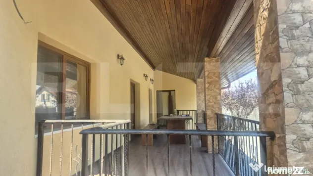 Casa 3 dormitoare de vanzare, 236 mp, teren 525 mp, Semicent - Satu Mare (Satu-Mare)