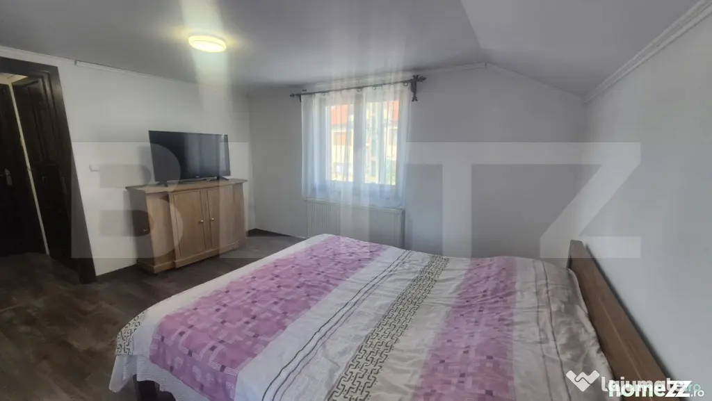 Casa 3 dormitoare de vanzare, 236 mp, teren 525 mp, Semicent - Satu Mare (Satu-Mare)