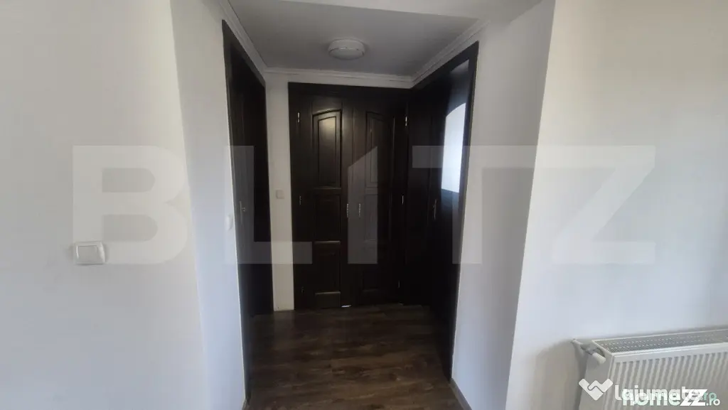 Casa 3 dormitoare de vanzare, 236 mp, teren 525 mp, Semicent - Satu Mare (Satu-Mare)