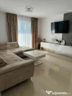Apartament cu 3 camere în suprafață de 110 și un teren d