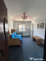 Apartament cu 3 camere de vânzare cu suprafata de 74mp 