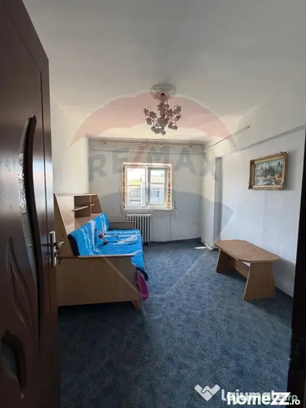 Apartament cu 3 camere de vânzare cu suprafata de 74mp