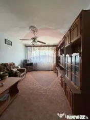Apartament cu 3 camere de vânzare cu suprafata de 74mp