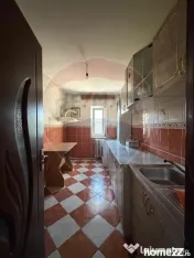Apartament cu 3 camere de vânzare cu suprafata de 74mp