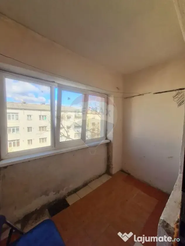 Apartament cu 3 camere de vânzare cu suprafata de 74mp