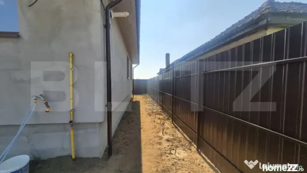 Casa cu 3 camere de inchiriat, 120 mp, teren 950 mp, Balta B