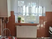 Aparetament 2 camere decomandat, zona Progresu, etaj 3. 