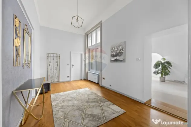 Apartament de lux în clădire patrimoniu, ultracentral??...