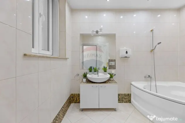 Apartament de lux în clădire patrimoniu, ultracentral??...
