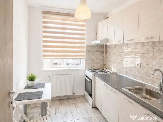 Inchiriere apartament 2 camere, parcare proprie,