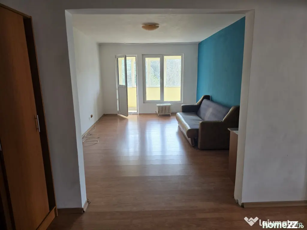 Apartament 2 camere, etaj 8/9, priveliște superbă Zona Orh