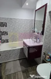Apartament cu 2 camere de vânzare în Câmpina, zonă Ce... 