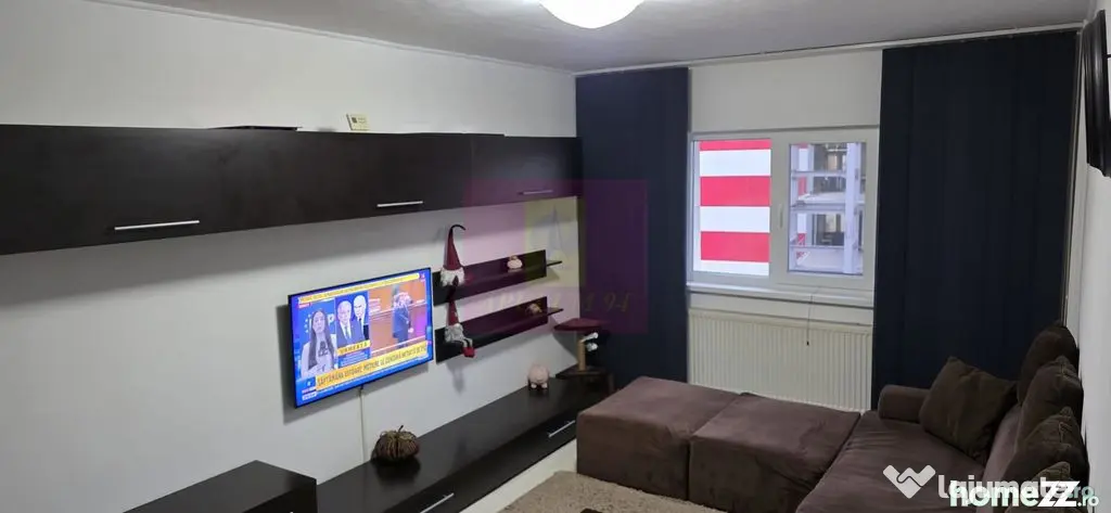 Apartament cu 2 camere de vânzare în Câmpina, zonă Ce... - Campina (Prahova)