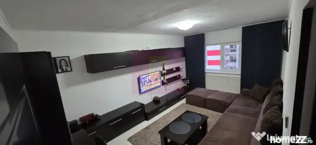 Apartament cu 2 camere de vânzare în Câmpina, zonă Ce... - Campina (Prahova)