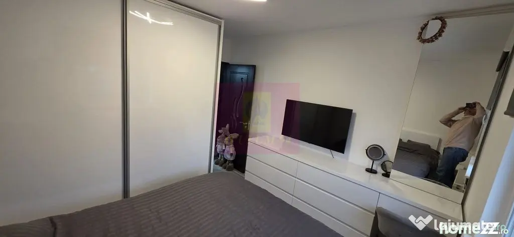 Apartament cu 2 camere de vânzare în Câmpina, zonă Ce... - Campina (Prahova)