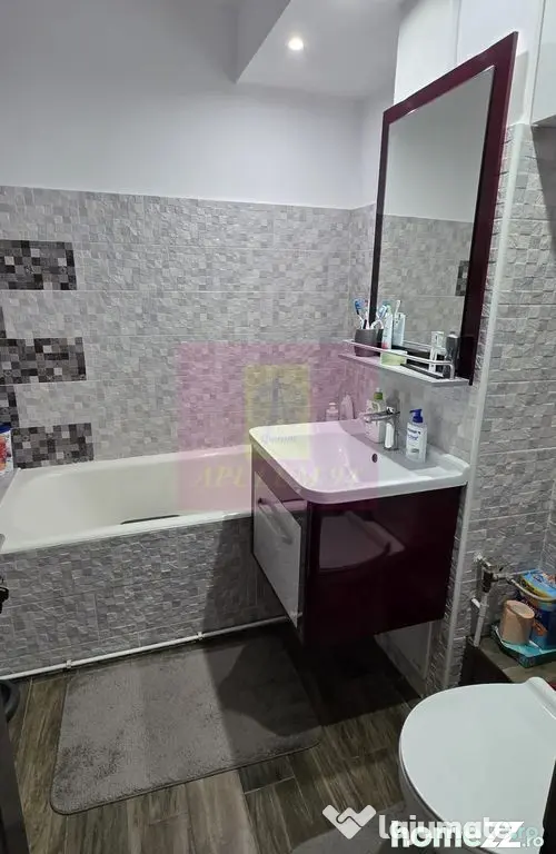 Apartament cu 2 camere de vânzare în Câmpina, zonă Ce... - Campina (Prahova)
