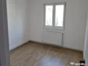 Apartament 2 camere, semidecomandat - zona Centrul Civic 