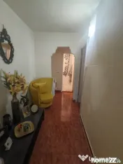 Apartament 3 camere de vanzare, in zona Casa de Cultura 