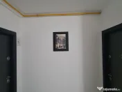 Închiriez studio 2 camere central 