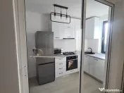 Închiriez studio 2 camere central 