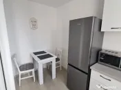 Închiriez studio 2 camere central 