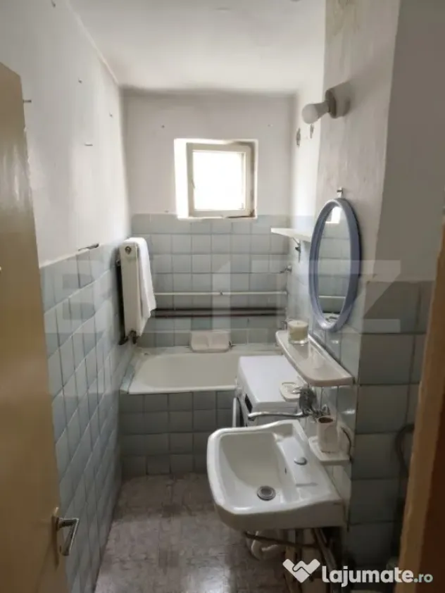 Apartament cu 2 camere, etaj 1/4, centrală proprie – opor