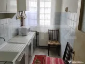 2 camere, etaj 1/4, centrală proprie – oportunitate de re 