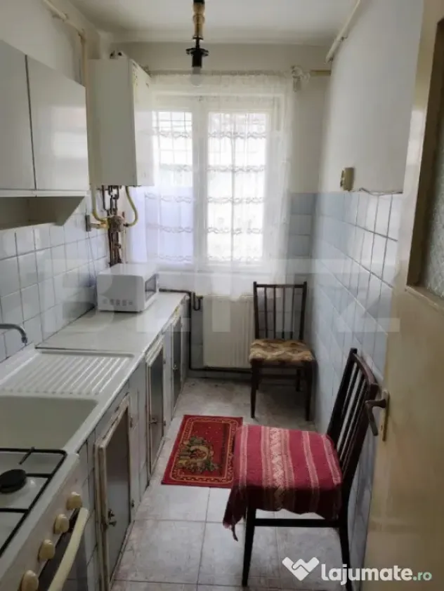 Apartament cu 2 camere, etaj 1/4, centrală proprie – opor