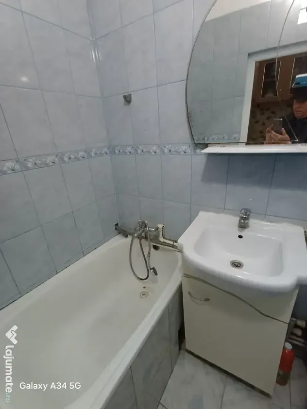 Închiriere garsonieră zona Far/Billa