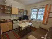 Casa Miercurea Nirajului cu teren, garaj si livada 