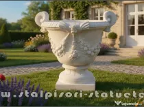 Vază mare cu picior, alb marmorat, model V2.