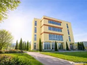 Spatiu comercial nou, acces facil, componenta si dotari apre 