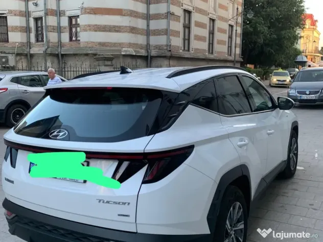 Hyundai Tucson alb