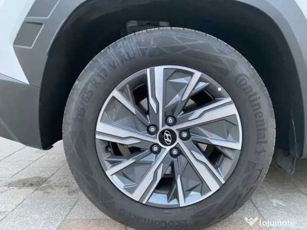 Hyundai Tucson alb