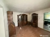 Casa de vanzare pe un teren 2500 mp, strada inchisa, utilita 