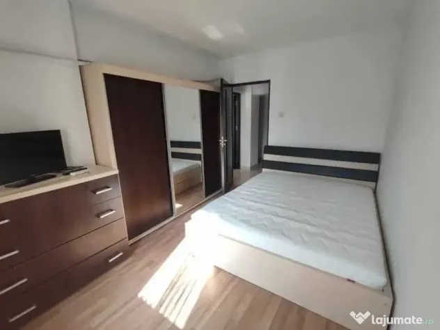 De inchiriat-Apartament 3 camere - Timpuri Noi, Sincai