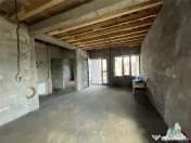 Casa P M Lumina-locatie excelenta- la cheie 