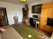 Apartament 2 camere decomandat, 46 mp, etaj intermediar, par 