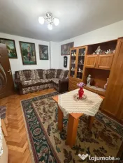 Apartament 2 camere decomandat , et 1 pentru inchiriere, cen 