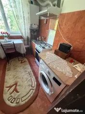 Apartament 2 camere decomandat , et 1 pentru inchiriere, cen 