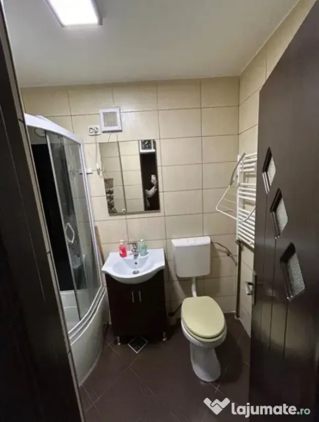 Timpuri noi vacaresti tineretului