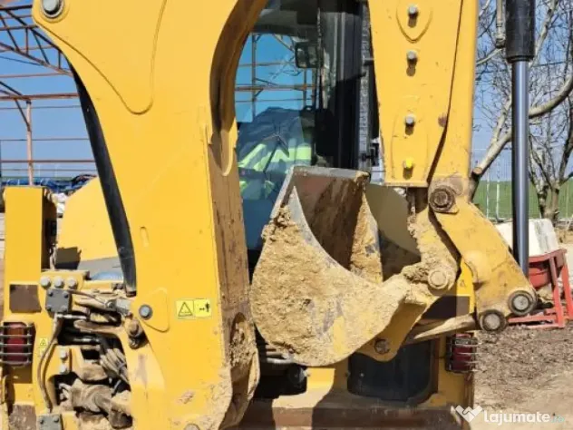 Buldoexcavator CAT 428 F2