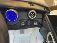Vând mașina electrică pt copii 