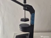 Presă manuală pentru bombe de baie 