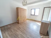 Vila insiruita (capat) de – Strada Sfanta Agnes | Cam... 