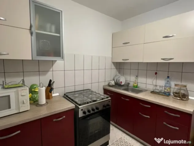 Vând apartament 2 camere-zona Burdujeni
