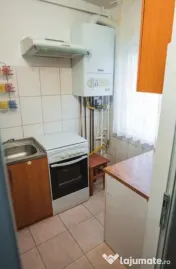 Garsoniera decomandata - zona Tractorul 